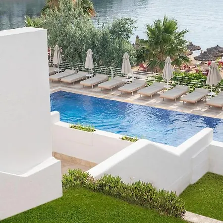 Prive - Adult Only Resort